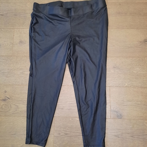 Torrid Full Length Signature Waist Faux Leather Legging - Picture 4 of 9